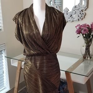 Rachel Roy Gold Metallic V-neck Cocktail Dress